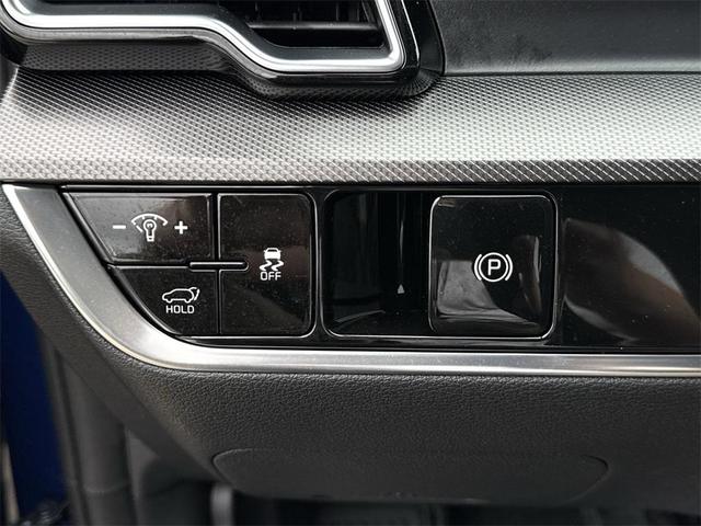 Photo of 2025 Sapphire Blue Kia Sportage
