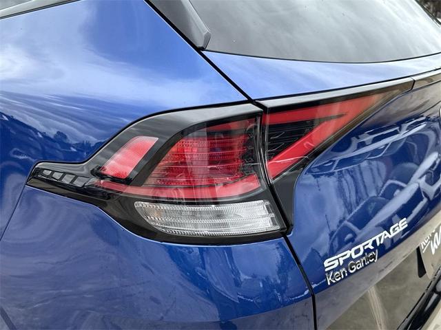 Photo of 2025 Sapphire Blue Kia Sportage