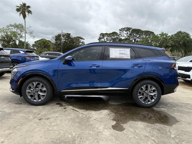 Photo of 2025 Sapphire Blue Kia Sportage