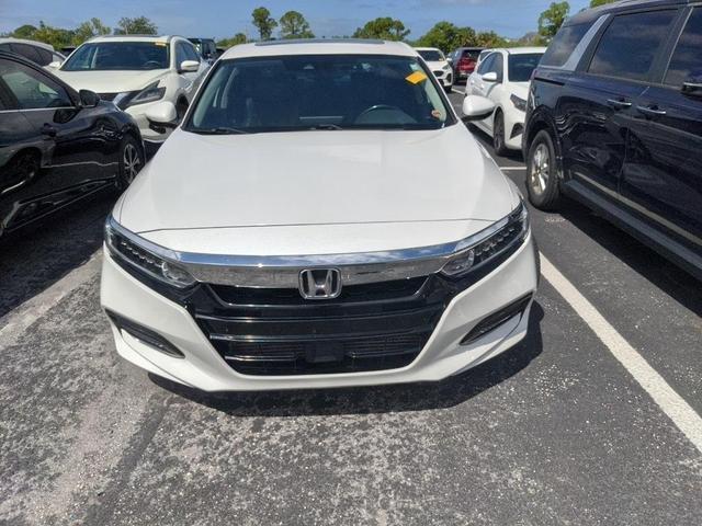 Photo of 2018 Platinum White Pearl Honda Accord