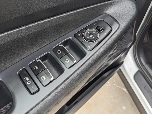 Photo of 2021 Quartz White Hyundai SANTA FE