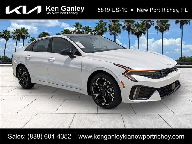Photo of 2025 Snow White Pearl Kia K5