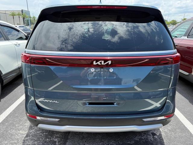Photo of 2024 Astra Blue Kia Carnival