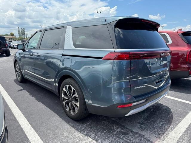 Photo of 2024 Astra Blue Kia Carnival