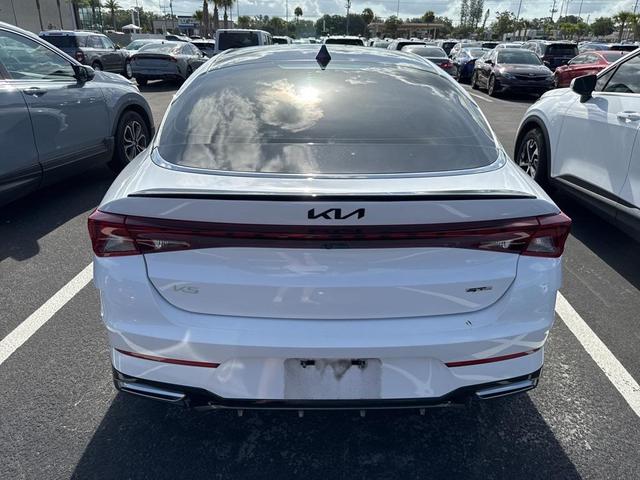 Photo of 2023 Glacial White Pearl Kia K5