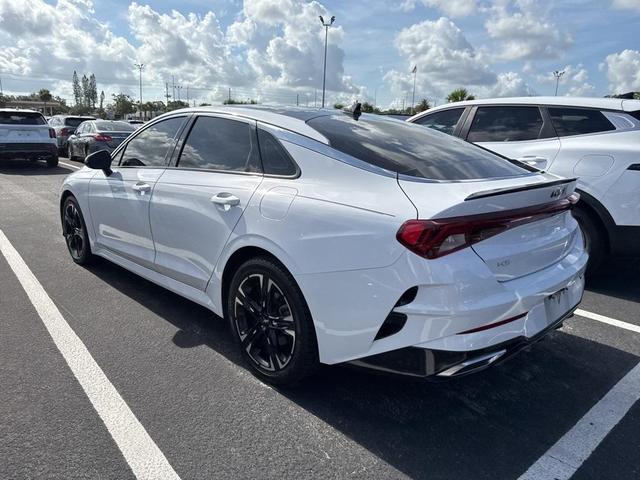 Photo of 2023 Glacial White Pearl Kia K5