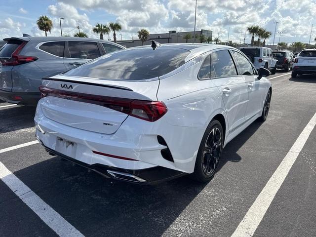 Photo of 2023 Glacial White Pearl Kia K5
