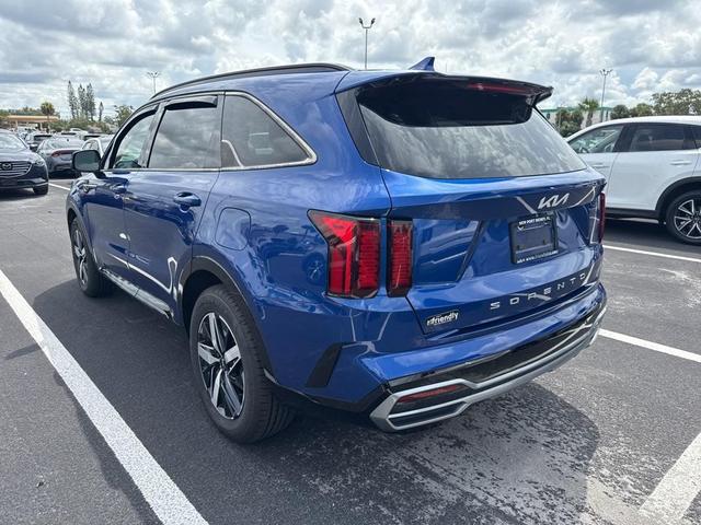 Photo of 2022 Sapphire Blue Kia Sorento
