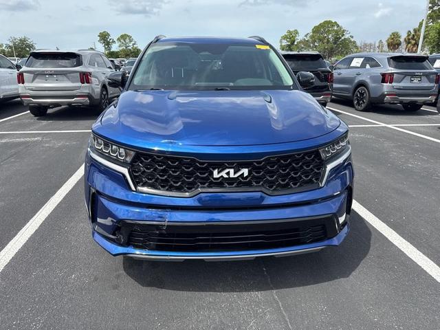 Photo of 2022 Sapphire Blue Kia Sorento