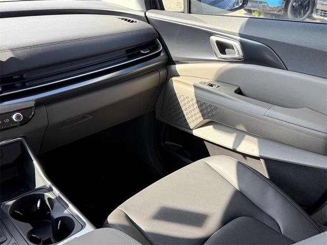 Photo of 2026 Deep Chroma Blue Kia Carnival