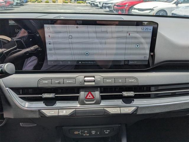 Photo of 2025 Currant Red Kia K4