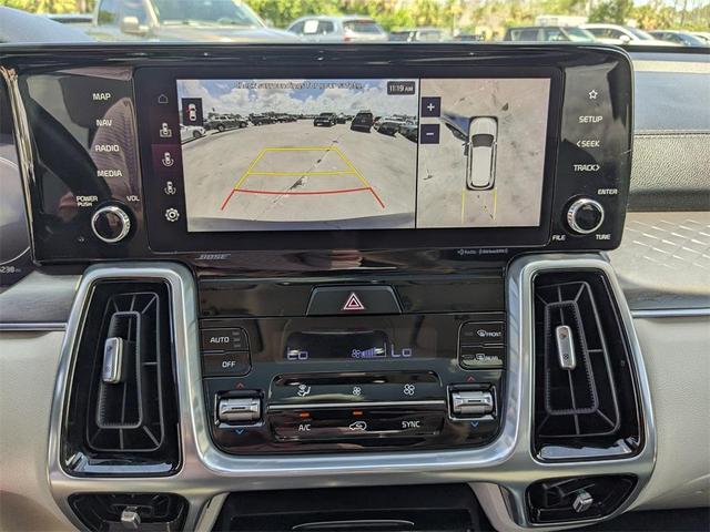 Photo of 2023 Sapphire Blue Kia Sorento