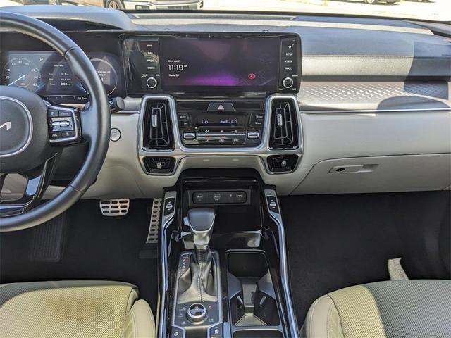 Photo of 2023 Sapphire Blue Kia Sorento