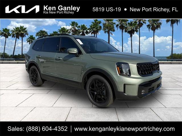 Photo of 2025 Jungle Green Kia Telluride