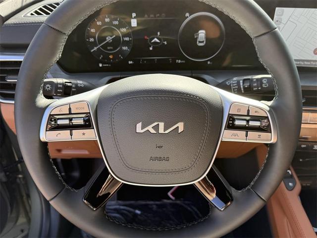 Photo of 2025 Jungle Green Kia Telluride