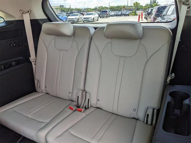 Photo of 2024 Midnight Black Kia Sorento