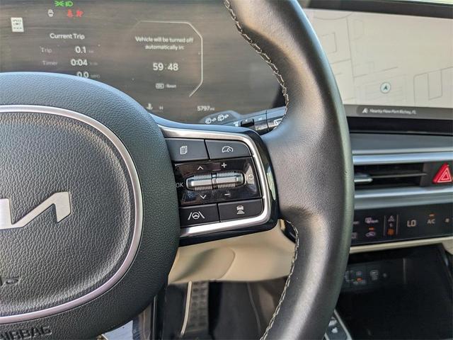 Photo of 2024 Midnight Black Kia Sorento