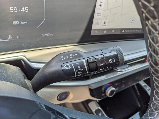 Photo of 2024 Midnight Black Kia Sorento
