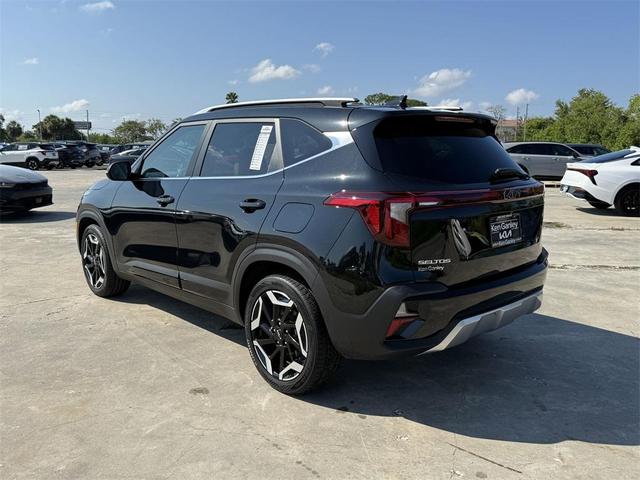 Photo of 2024 Fusion Orange Kia Seltos