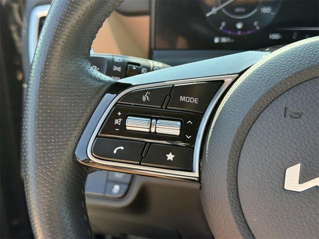 Photo of 2024 Fusion Orange Kia Seltos