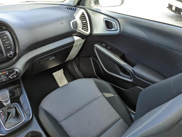 Photo of 2022 Snow White Pearl Kia Soul