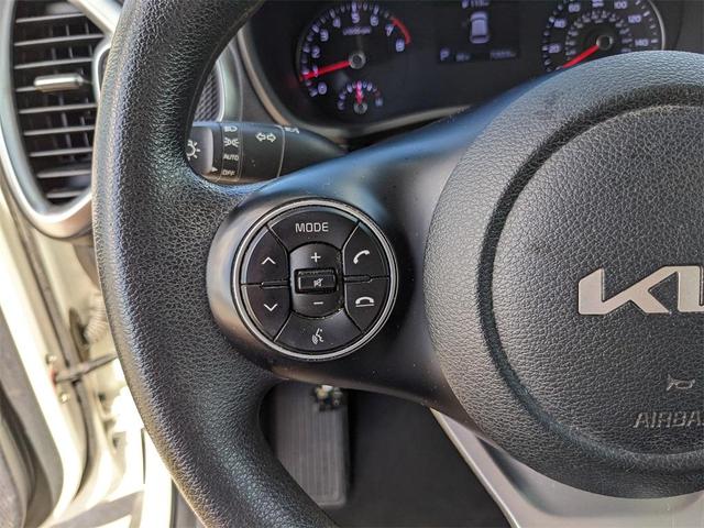 Photo of 2022 Snow White Pearl Kia Soul
