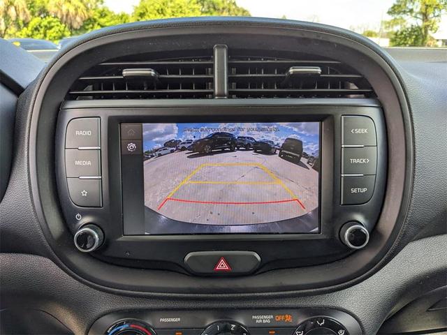 Photo of 2022 Snow White Pearl Kia Soul