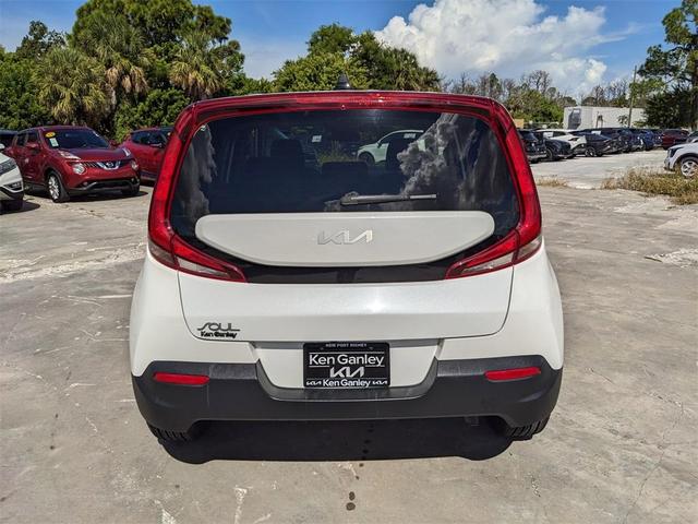 Photo of 2022 Snow White Pearl Kia Soul
