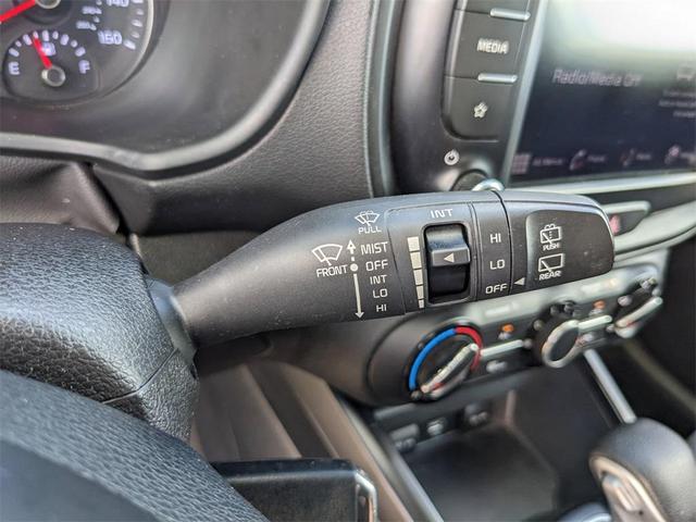 Photo of 2022 Snow White Pearl Kia Soul