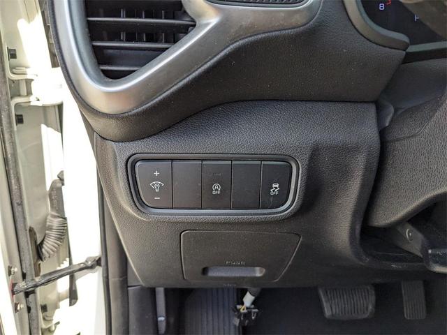 Photo of 2022 Snow White Pearl Kia Soul