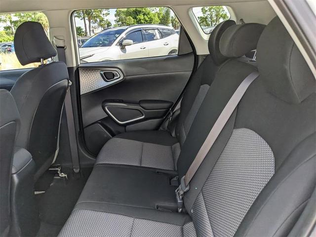 Photo of 2022 Snow White Pearl Kia Soul
