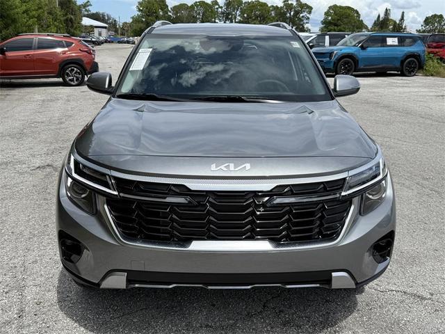 Photo of 2026 Steel Gray Kia Seltos
