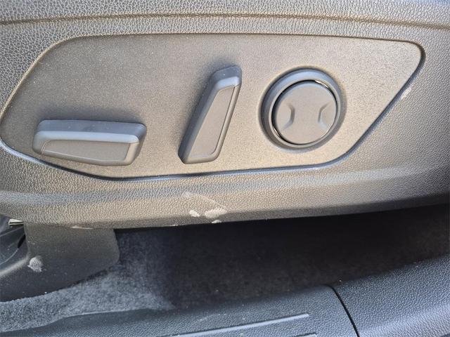 Photo of 2025 Wolf Gray Kia Sorento
