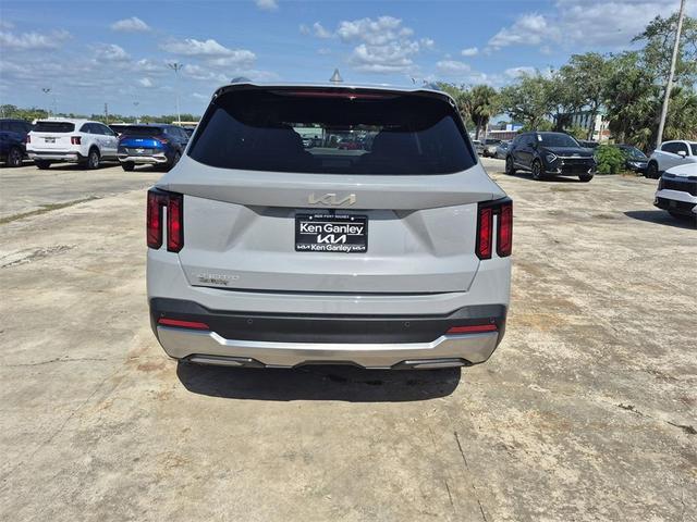 Photo of 2025 Wolf Gray Kia Sorento
