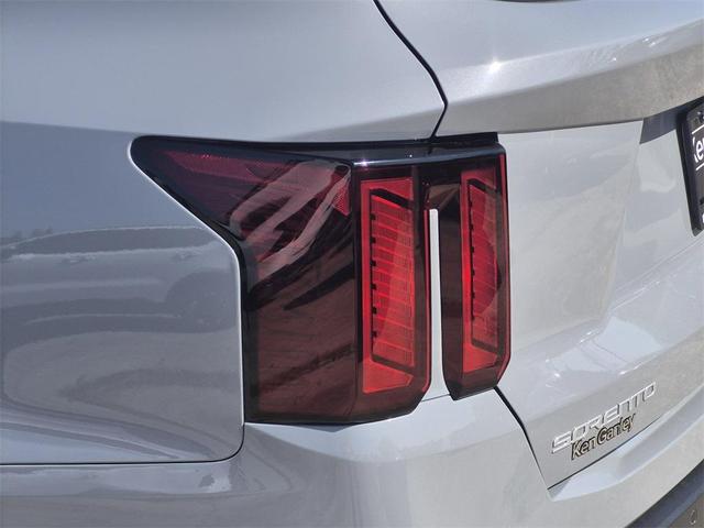 Photo of 2025 Wolf Gray Kia Sorento