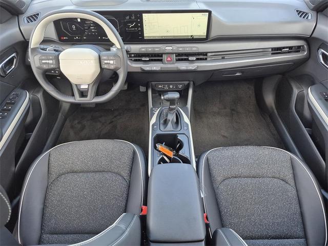 Photo of 2025 Currant Red Kia K4
