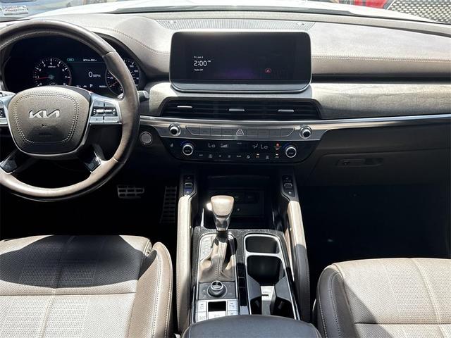 Photo of 2022 Glacial White Pearl Kia Telluride