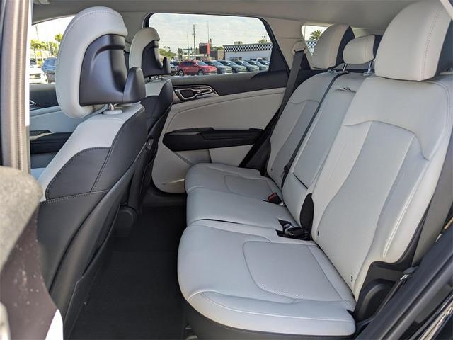 Photo of 2025 Ebony Black Kia Sportage
