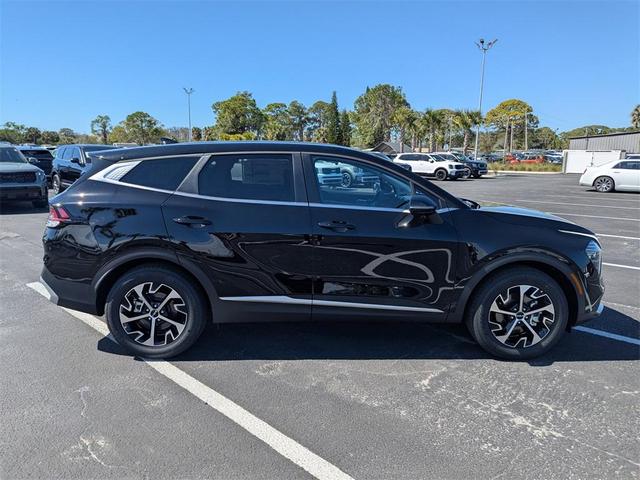 Photo of 2025 Ebony Black Kia Sportage