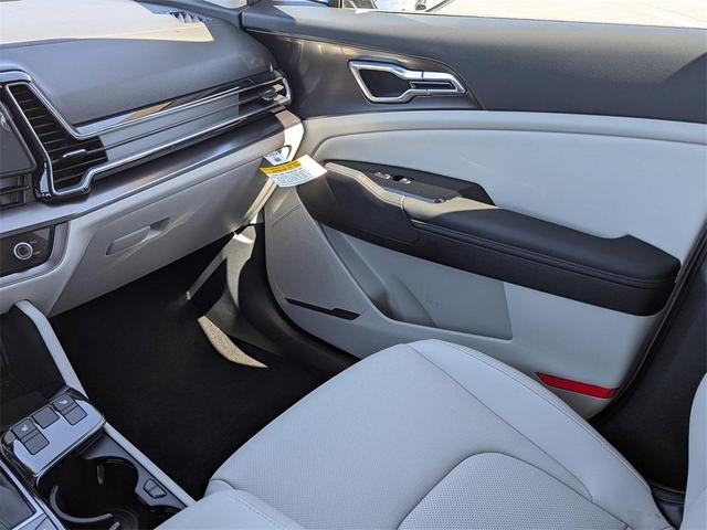 Photo of 2025 Ebony Black Kia Sportage