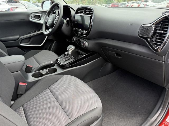 Photo of 2025 Mars Orange Kia Soul
