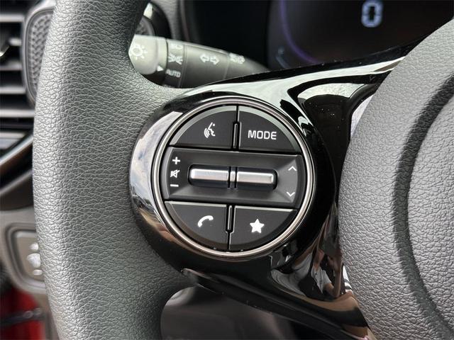 Photo of 2025 Mars Orange Kia Soul