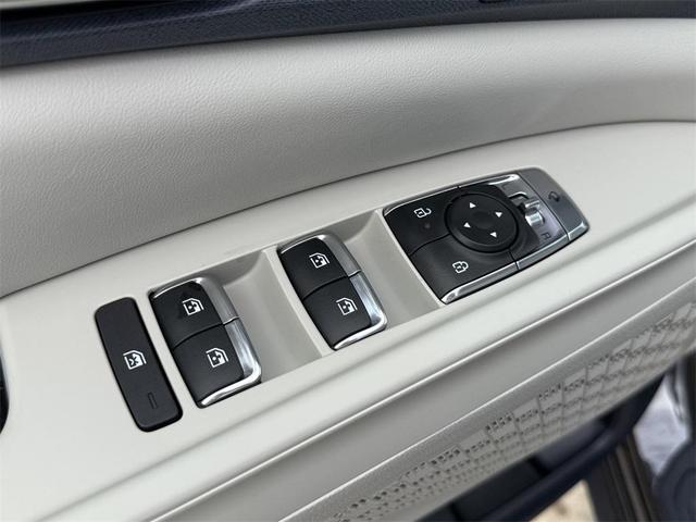Photo of 2026 Metal Kia Carnival