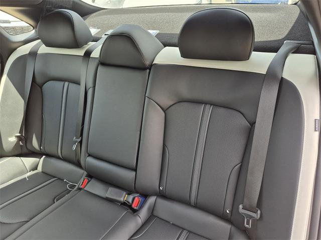 Photo of 2025 Steel Kia K5