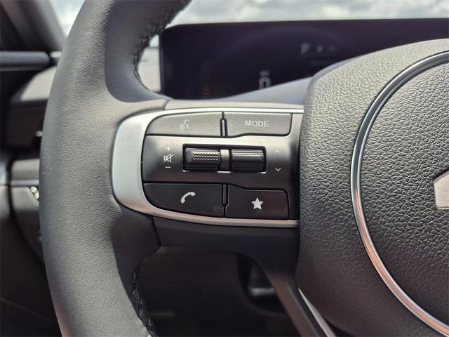 Photo of 2025 Steel Kia K5