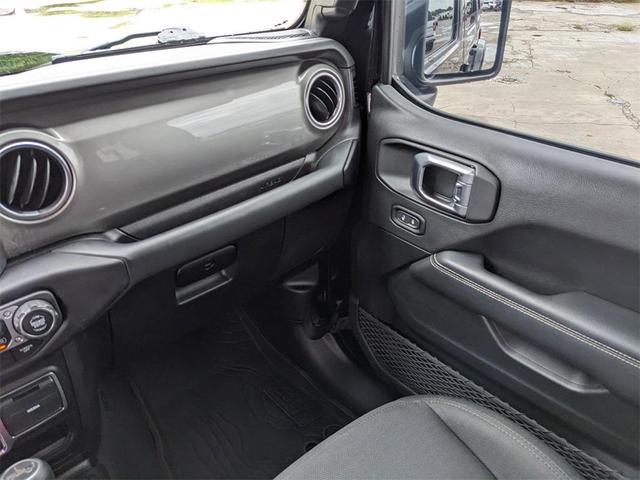 Photo of 2020 Black Clearcoat Jeep Wrangler Unlimited