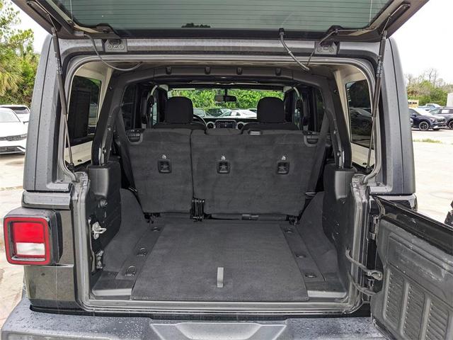 Photo of 2020 Black Clearcoat Jeep Wrangler Unlimited