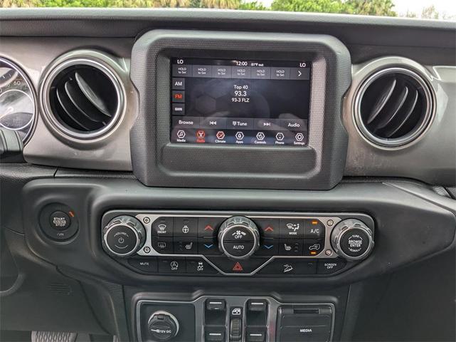 Photo of 2020 Black Clearcoat Jeep Wrangler Unlimited