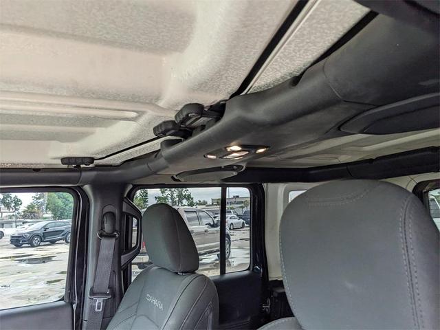 Photo of 2020 Black Clearcoat Jeep Wrangler Unlimited