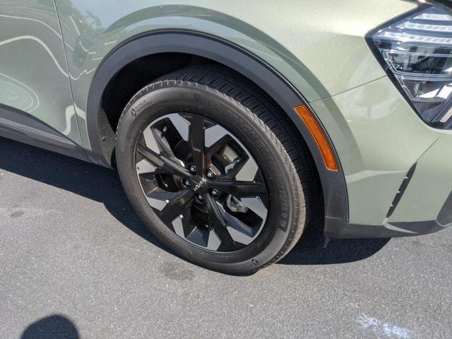 Photo of 2024 Jungle Green Kia Sportage Plug-In Hybrid